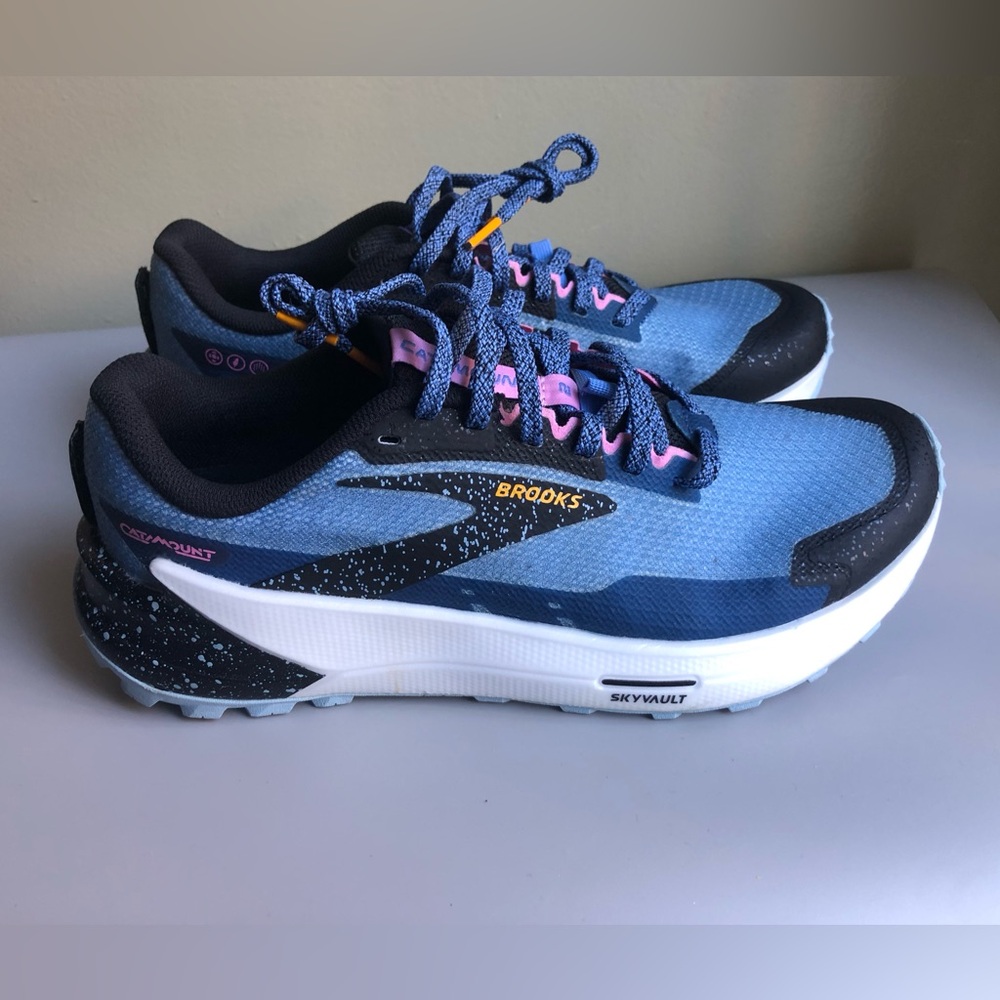 Brooks Catamount 2 Trail-Running Shoes Size: US 9 EUR 40.5